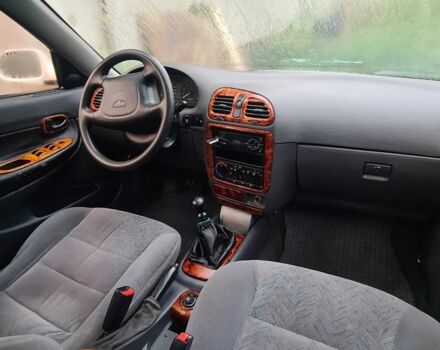 Белый Дэу Нубира, объемом двигателя 0 л и пробегом 75 тыс. км за 500 $, фото 6 на Automoto.ua