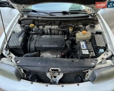 Белый Дэу Нубира, объемом двигателя 1.6 л и пробегом 373 тыс. км за 2100 $, фото 17 на Automoto.ua