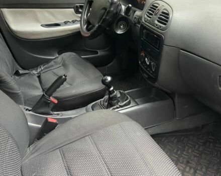 Белый Дэу Нубира, объемом двигателя 1.6 л и пробегом 271 тыс. км за 2300 $, фото 1 на Automoto.ua