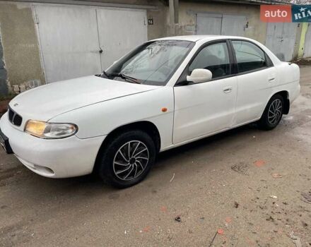 Белый Дэу Нубира, объемом двигателя 1.6 л и пробегом 250 тыс. км за 1500 $, фото 9 на Automoto.ua