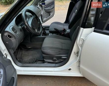 Белый Дэу Нубира, объемом двигателя 1.6 л и пробегом 373 тыс. км за 2100 $, фото 19 на Automoto.ua