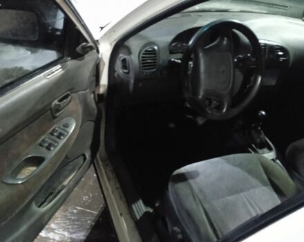 Белый Дэу Нубира, объемом двигателя 1.6 л и пробегом 235 тыс. км за 650 $, фото 4 на Automoto.ua