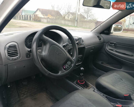 Белый Дэу Нубира, объемом двигателя 1.6 л и пробегом 196 тыс. км за 2100 $, фото 6 на Automoto.ua