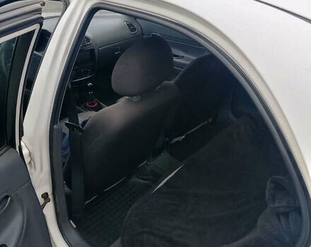 Белый Дэу Нубира, объемом двигателя 1.6 л и пробегом 196 тыс. км за 2100 $, фото 4 на Automoto.ua