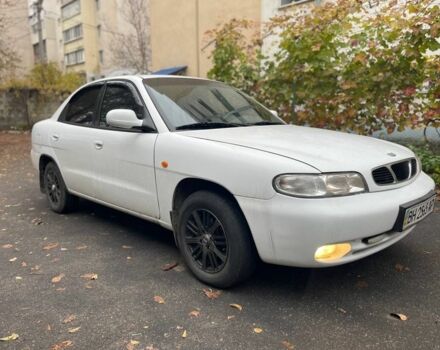 Белый Дэу Нубира, объемом двигателя 1.6 л и пробегом 271 тыс. км за 2300 $, фото 4 на Automoto.ua