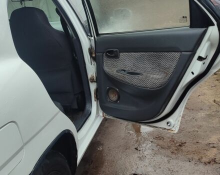 Белый Дэу Нубира, объемом двигателя 1.6 л и пробегом 200 тыс. км за 2147 $, фото 7 на Automoto.ua