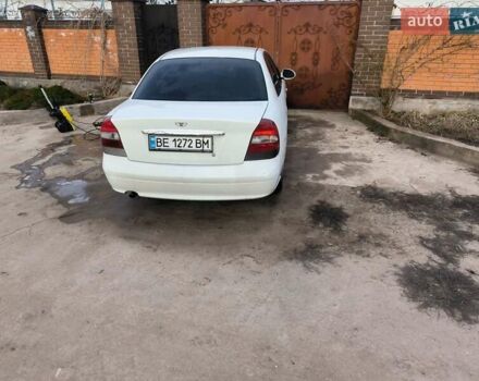 Білий Деу Нубіра, об'ємом двигуна 2 л та пробігом 400 тис. км за 1000 $, фото 1 на Automoto.ua