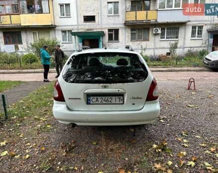 Белый Дэу Нубира, объемом двигателя 1.6 л и пробегом 301 тыс. км за 1500 $, фото 11 на Automoto.ua