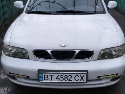 Белый Дэу Нубира, объемом двигателя 1.6 л и пробегом 349 тыс. км за 2200 $, фото 1 на Automoto.ua