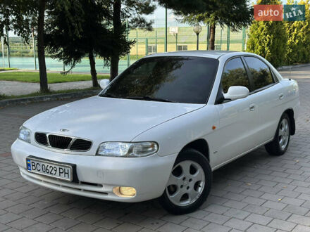 Білий Деу Нубіра, об'ємом двигуна 1.6 л та пробігом 148 тис. км за 1999 $, фото 1 на Automoto.ua