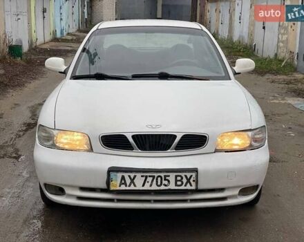 Белый Дэу Нубира, объемом двигателя 1.6 л и пробегом 250 тыс. км за 1500 $, фото 1 на Automoto.ua