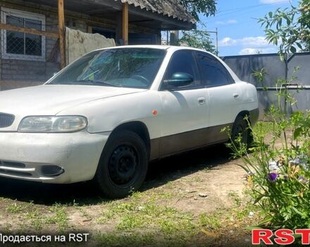 Белый Дэу Нубира, объемом двигателя 1.6 л и пробегом 302 тыс. км за 1500 $, фото 1 на Automoto.ua