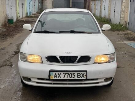 Белый Дэу Нубира, объемом двигателя 1.6 л и пробегом 250 тыс. км за 1500 $, фото 1 на Automoto.ua