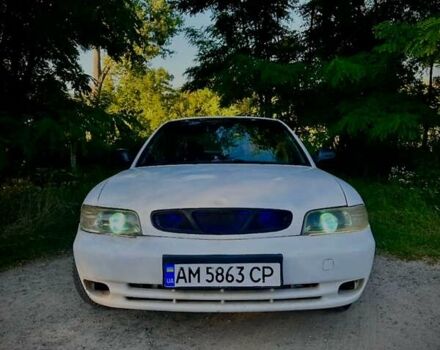 Белый Дэу Нубира, объемом двигателя 1.6 л и пробегом 370 тыс. км за 1100 $, фото 1 на Automoto.ua