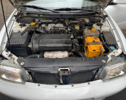 Белый Дэу Нубира, объемом двигателя 1.6 л и пробегом 271 тыс. км за 2300 $, фото 1 на Automoto.ua