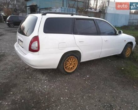 Белый Дэу Нубира, объемом двигателя 2 л и пробегом 300 тыс. км за 1600 $, фото 1 на Automoto.ua