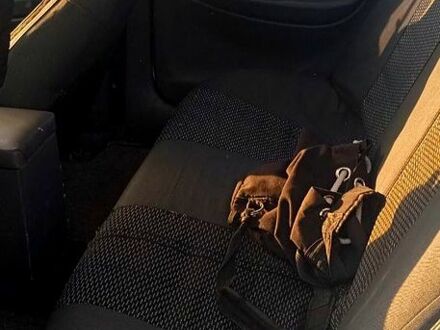 Белый Дэу Нубира, объемом двигателя 1.6 л и пробегом 365 тыс. км за 1800 $, фото 1 на Automoto.ua