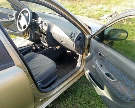 Бежевый Дэу Нубира, объемом двигателя 0 л и пробегом 200 тыс. км за 2000 $, фото 3 на Automoto.ua