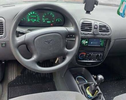 Червоний Деу Нубіра, об'ємом двигуна 1.6 л та пробігом 201 тис. км за 1650 $, фото 8 на Automoto.ua