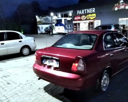 Красный Дэу Нубира, объемом двигателя 1.6 л и пробегом 155 тыс. км за 2000 $, фото 2 на Automoto.ua