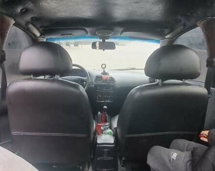 Красный Дэу Нубира, объемом двигателя 1.6 л и пробегом 200 тыс. км за 2655 $, фото 7 на Automoto.ua