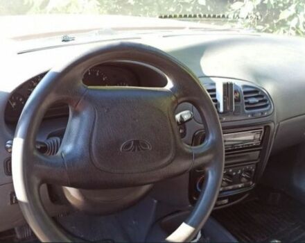 Червоний Деу Нубіра, об'ємом двигуна 1.6 л та пробігом 2 тис. км за 1500 $, фото 4 на Automoto.ua