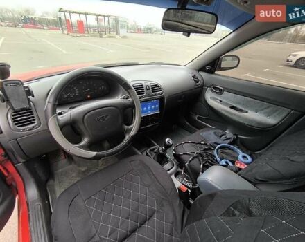 Червоний Деу Нубіра, об'ємом двигуна 1.6 л та пробігом 136 тис. км за 3000 $, фото 7 на Automoto.ua
