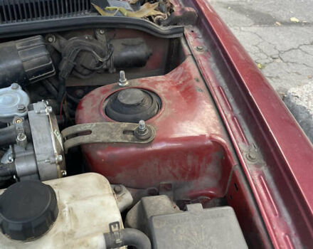 Деу Нубіра 1998 у Києві на Automoto.ua Червоний Деу Нубіра, об'ємом двигуна 1.6 л та пробігом 100 тис. км за 1500 $, фото 8 на Automoto.ua