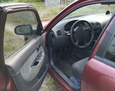 Красный Дэу Нубира, объемом двигателя 2 л и пробегом 200 тыс. км за 1100 $, фото 2 на Automoto.ua