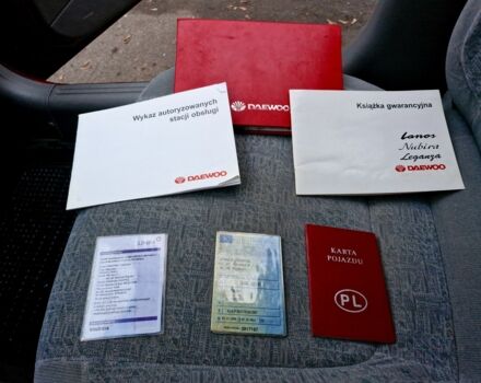 Красный Дэу Нубира, объемом двигателя 2 л и пробегом 300 тыс. км за 1200 $, фото 7 на Automoto.ua