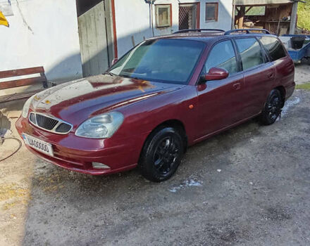 Красный Дэу Нубира, объемом двигателя 1.6 л и пробегом 340 тыс. км за 2650 $, фото 1 на Automoto.ua