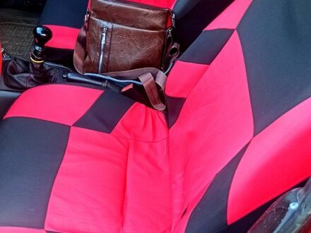 Червоний Деу Нубіра, об'ємом двигуна 1.6 л та пробігом 378 тис. км за 1100 $, фото 1 на Automoto.ua