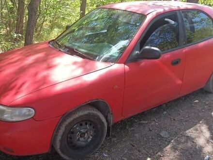 Дэу Нубира 1998 в Днепре (Днепропетровске) на Automoto.ua Красный Дэу Нубира, объемом двигателя 2 л и пробегом 313 тыс. км за 1800 $, фото 1 на Automoto.ua