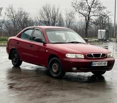 Дэу Нубира 1998 в Доброполье на Automoto.ua Красный Дэу Нубира, объемом двигателя 0 л и пробегом 333 тыс. км за 1365 $, фото 1 на Automoto.ua