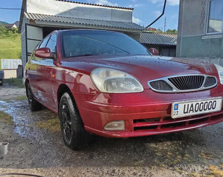 Красный Дэу Нубира, объемом двигателя 1.6 л и пробегом 340 тыс. км за 2650 $, фото 1 на Automoto.ua