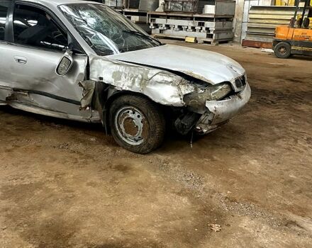 Дэу Нубира, объемом двигателя 2 л и пробегом 200 тыс. км за 750 $, фото 4 на Automoto.ua