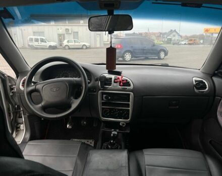 Сірий Деу Нубіра, об'ємом двигуна 1.6 л та пробігом 280 тис. км за 1800 $, фото 6 на Automoto.ua