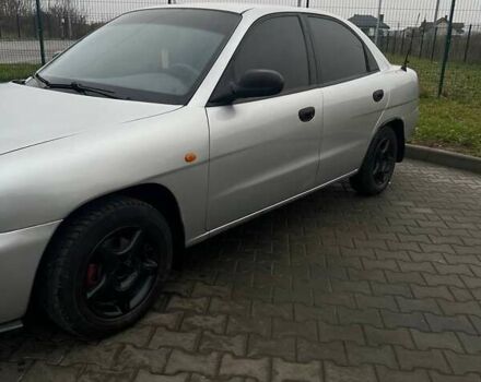 Серый Дэу Нубира, объемом двигателя 1.6 л и пробегом 280 тыс. км за 1800 $, фото 3 на Automoto.ua