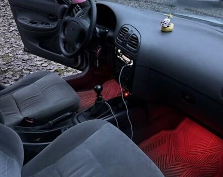 Серый Дэу Нубира, объемом двигателя 1.6 л и пробегом 235 тыс. км за 1900 $, фото 4 на Automoto.ua