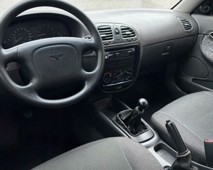 Серый Дэу Нубира, объемом двигателя 1.6 л и пробегом 280 тыс. км за 1250 $, фото 8 на Automoto.ua