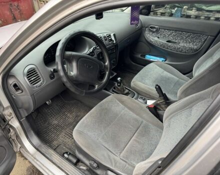 Сірий Деу Нубіра, об'ємом двигуна 1.6 л та пробігом 395 тис. км за 2000 $, фото 4 на Automoto.ua