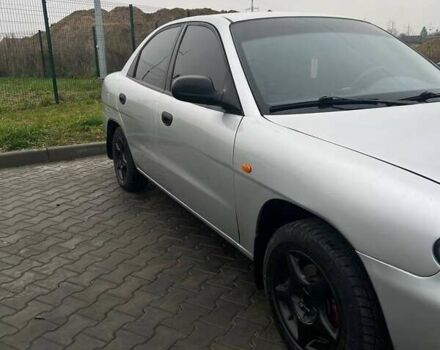 Серый Дэу Нубира, объемом двигателя 1.6 л и пробегом 280 тыс. км за 1800 $, фото 2 на Automoto.ua