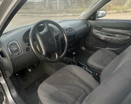 Серый Дэу Нубира, объемом двигателя 1.6 л и пробегом 298 тыс. км за 1500 $, фото 6 на Automoto.ua