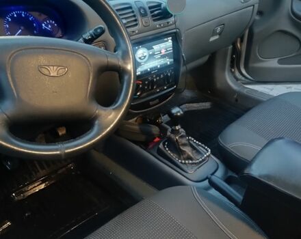 Сірий Деу Нубіра, об'ємом двигуна 1.6 л та пробігом 257 тис. км за 2483 $, фото 5 на Automoto.ua