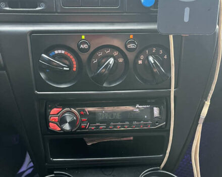 Деу Нубіра 2003 у Івано-Франківську на Automoto.ua Сірий Деу Нубіра, об'ємом двигуна 1.6 л та пробігом 444 тис. км за 2400 $, фото 11 на Automoto.ua