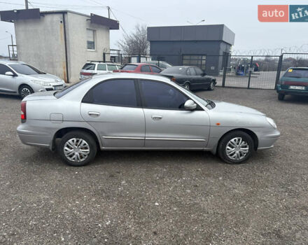 Серый Дэу Нубира, объемом двигателя 2 л и пробегом 230 тыс. км за 2500 $, фото 4 на Automoto.ua