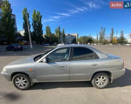 Серый Дэу Нубира, объемом двигателя 1.6 л и пробегом 425 тыс. км за 1400 $, фото 1 на Automoto.ua