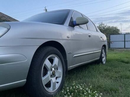 Деу Нубіра 2001 у Кременчуге на Automoto.ua Сірий Деу Нубіра, об'ємом двигуна 2 л та пробігом 347 тис. км за 3000 $, фото 1 на Automoto.ua