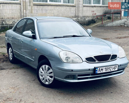 Серый Дэу Нубира, объемом двигателя 2 л и пробегом 280 тыс. км за 2200 $, фото 1 на Automoto.ua