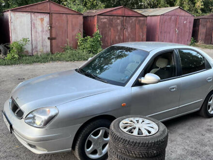 Сірий Деу Нубіра, об'ємом двигуна 2 л та пробігом 249 тис. км за 2000 $, фото 1 на Automoto.ua